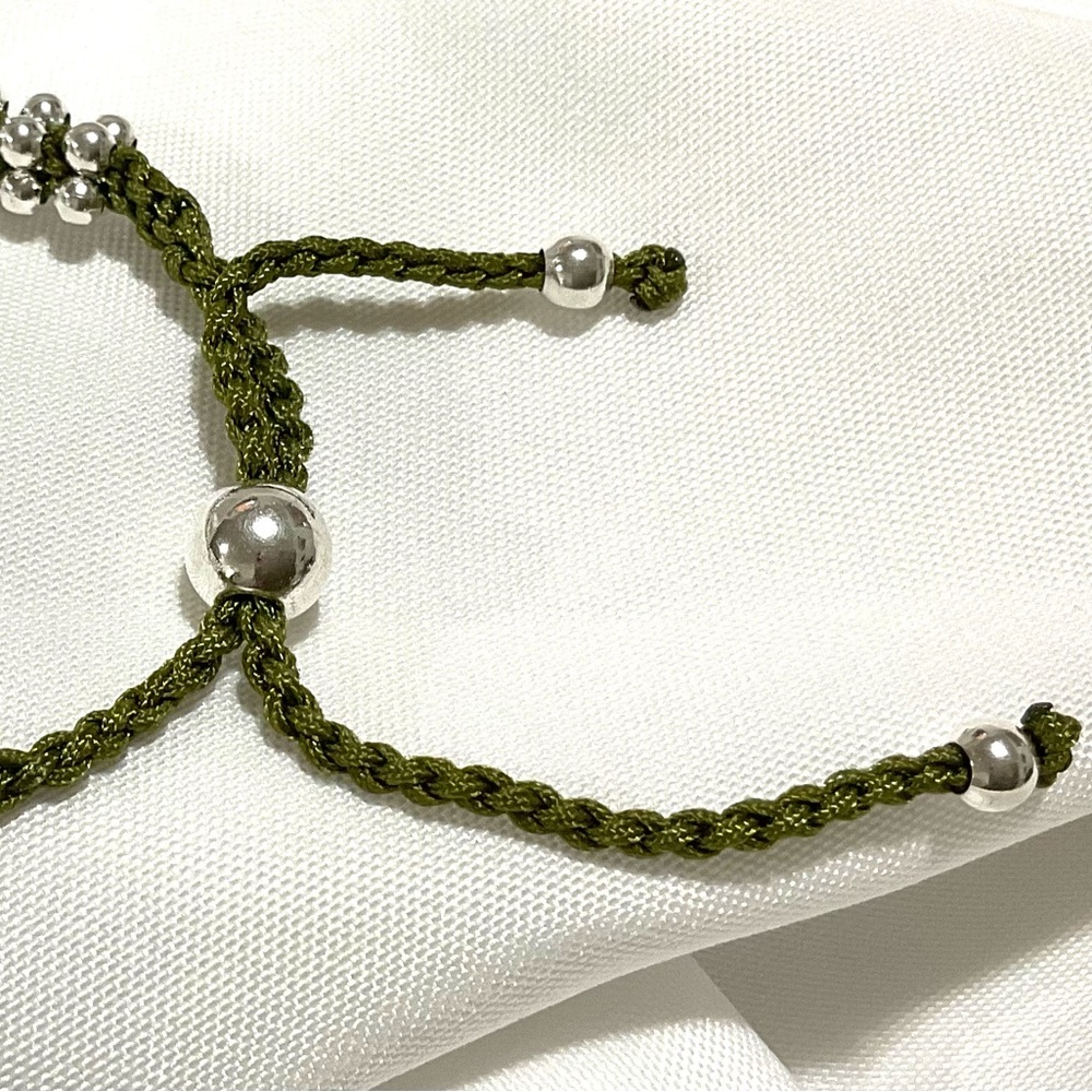 Green & Silver colored Adjustable Friendship Bracelet - Picture 2 of 2